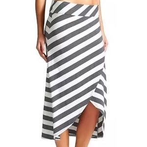 Athleta charcoal gray striped maxi skirt
